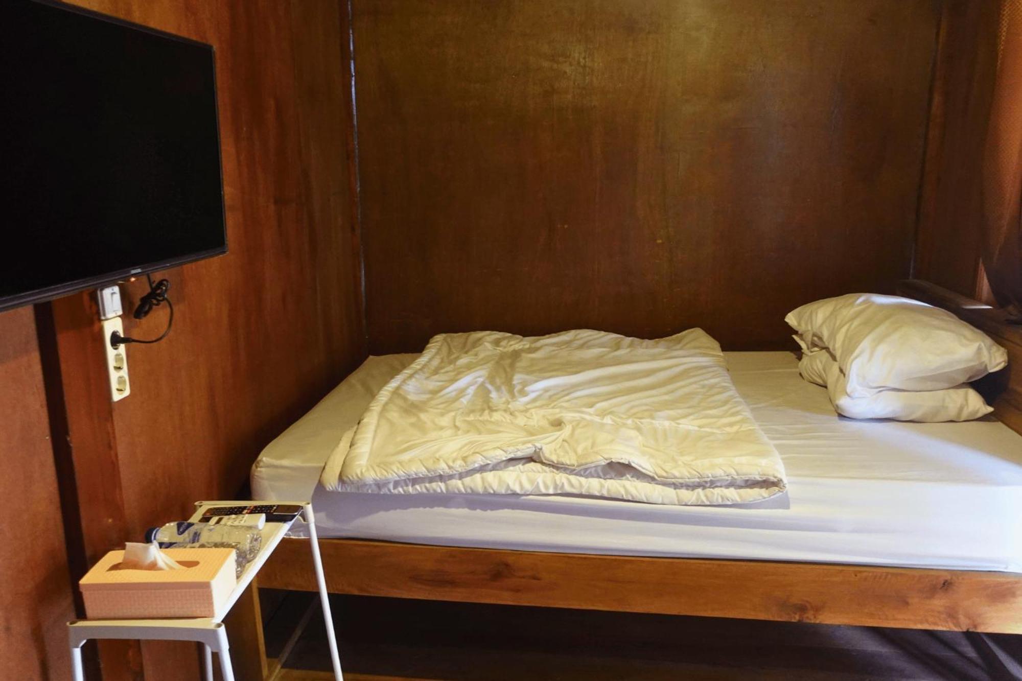 Mayeka Transit Hostel Bandara Internasional Lombok برايا المظهر الخارجي الصورة