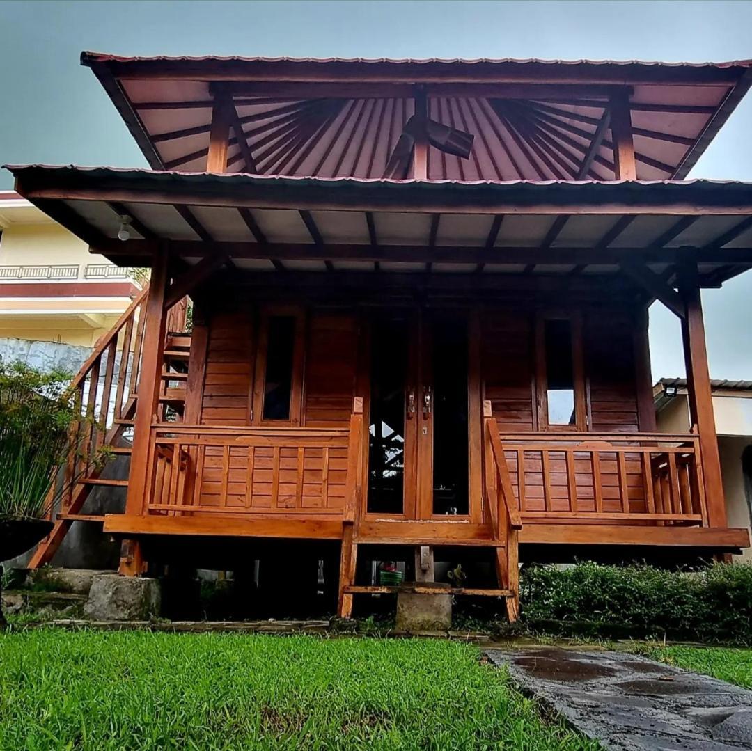 Mayeka Transit Hostel Bandara Internasional Lombok برايا المظهر الخارجي الصورة