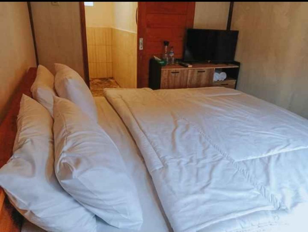 Mayeka Transit Hostel Bandara Internasional Lombok برايا المظهر الخارجي الصورة