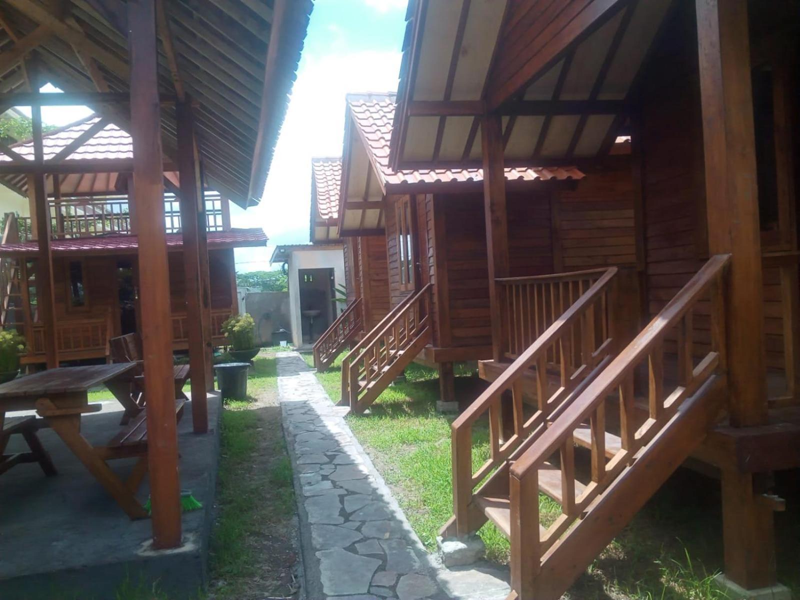Mayeka Transit Hostel Bandara Internasional Lombok برايا المظهر الخارجي الصورة
