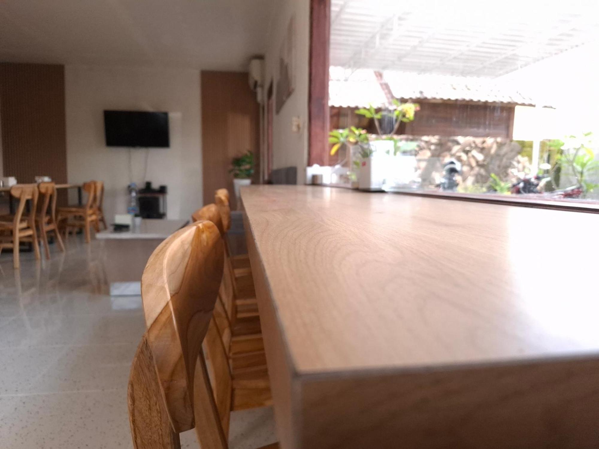 Mayeka Transit Hostel Bandara Internasional Lombok برايا المظهر الخارجي الصورة