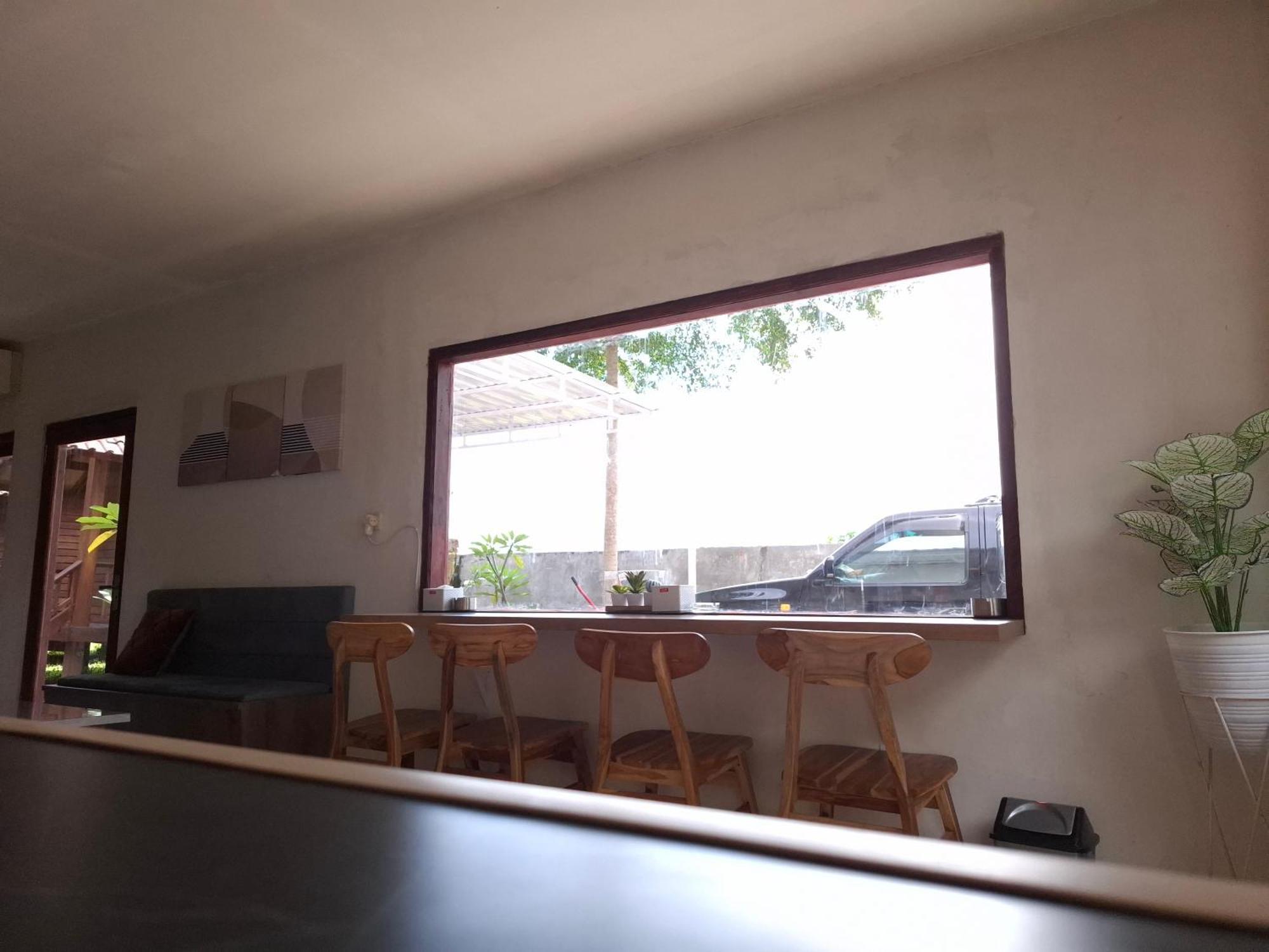 Mayeka Transit Hostel Bandara Internasional Lombok برايا المظهر الخارجي الصورة